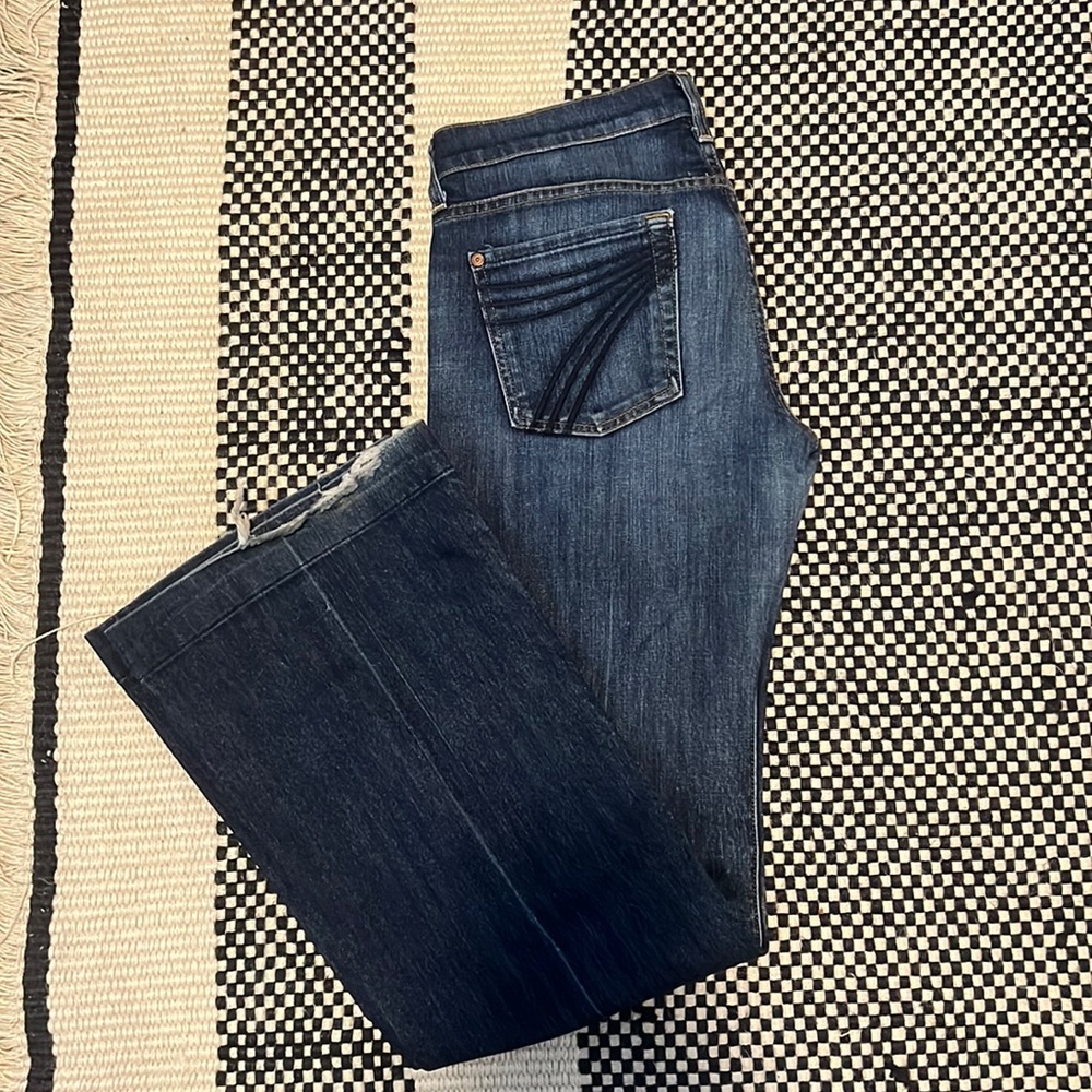 7 For All Mankind size 28 with slight wear on the bottom